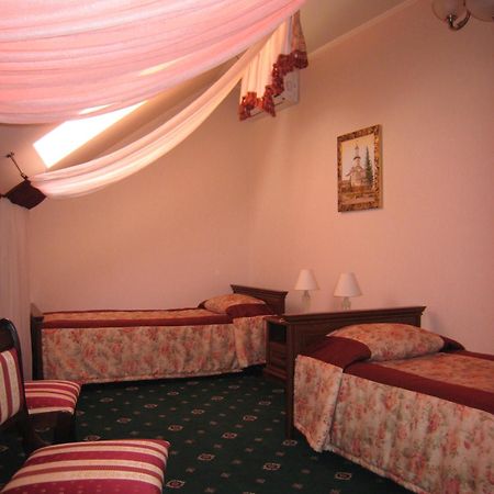 Atrium Hotel Ivano-Frankivsk Exteriör bild