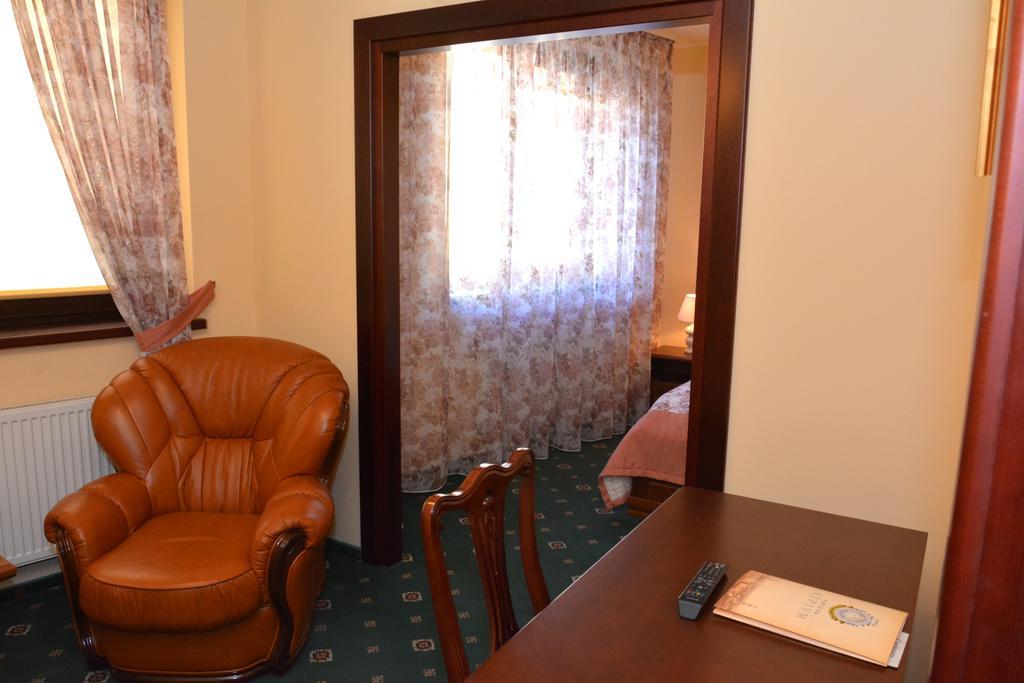 Atrium Hotel Ivano-Frankivsk Rum bild