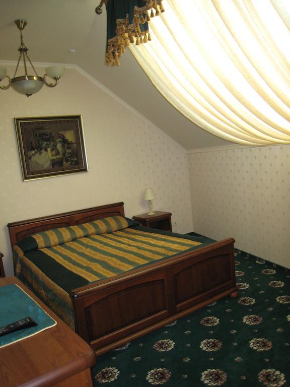 Atrium Hotel Ivano-Frankivsk Rum bild